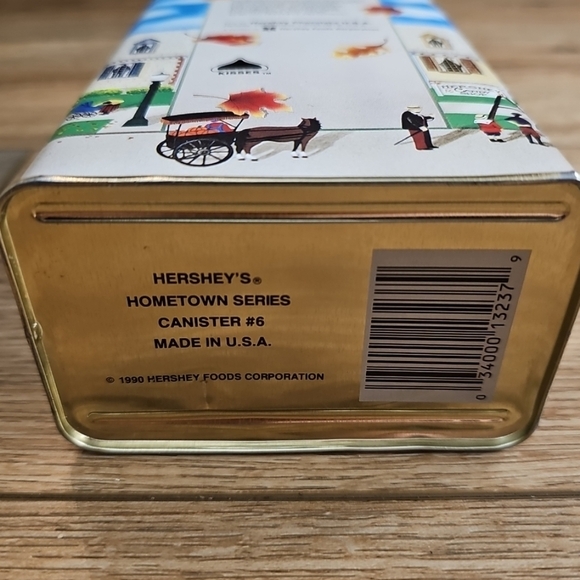 Hersheys Kisses with Almonds Tin Vintage 1990 Collectible - Picture 6 of 8